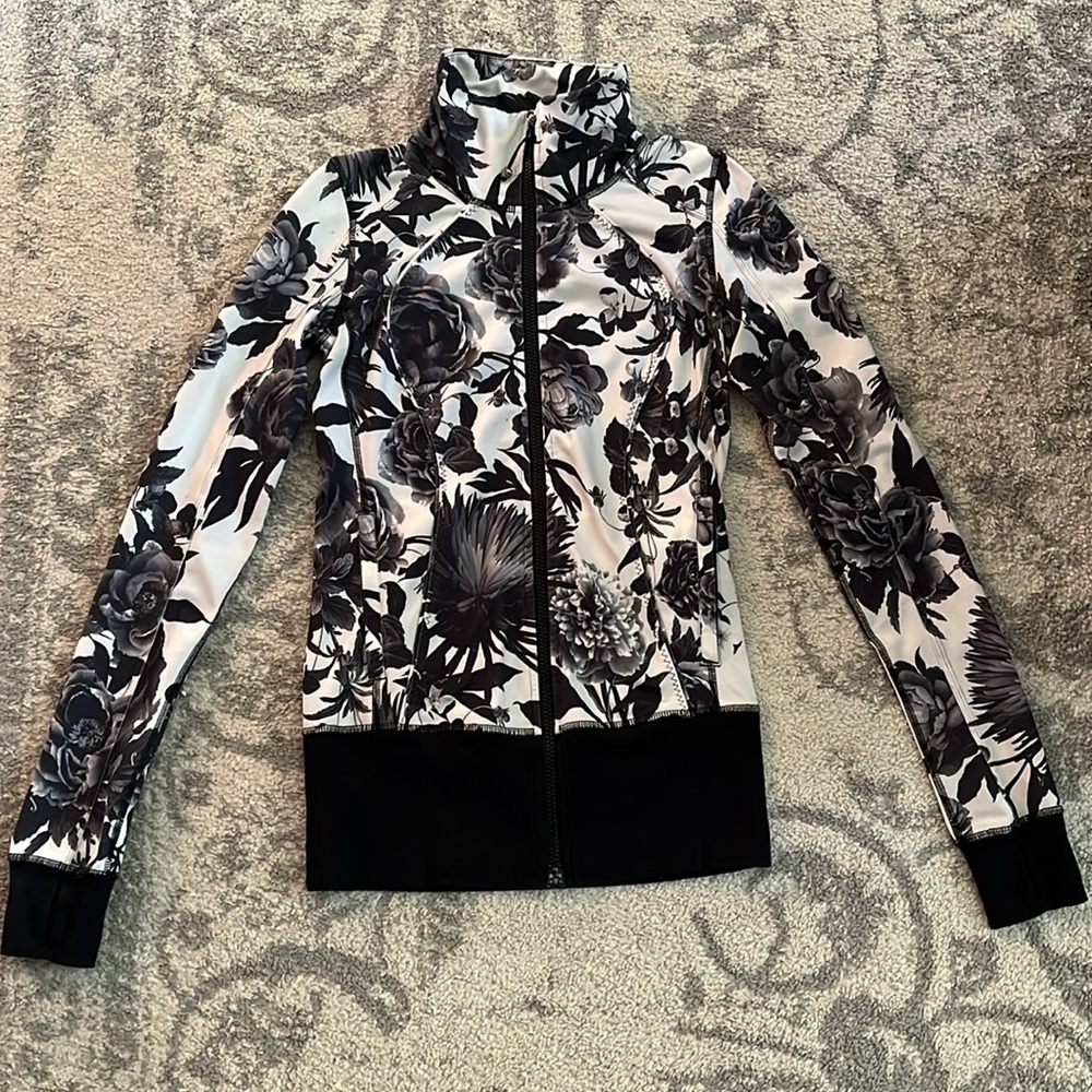 Lululemon floral jacket - 4